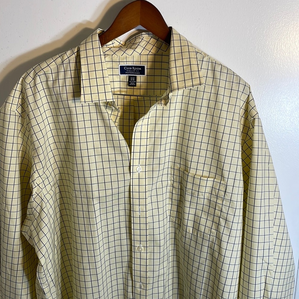 NWoT 18.5 club room regular fit performance dress shirt